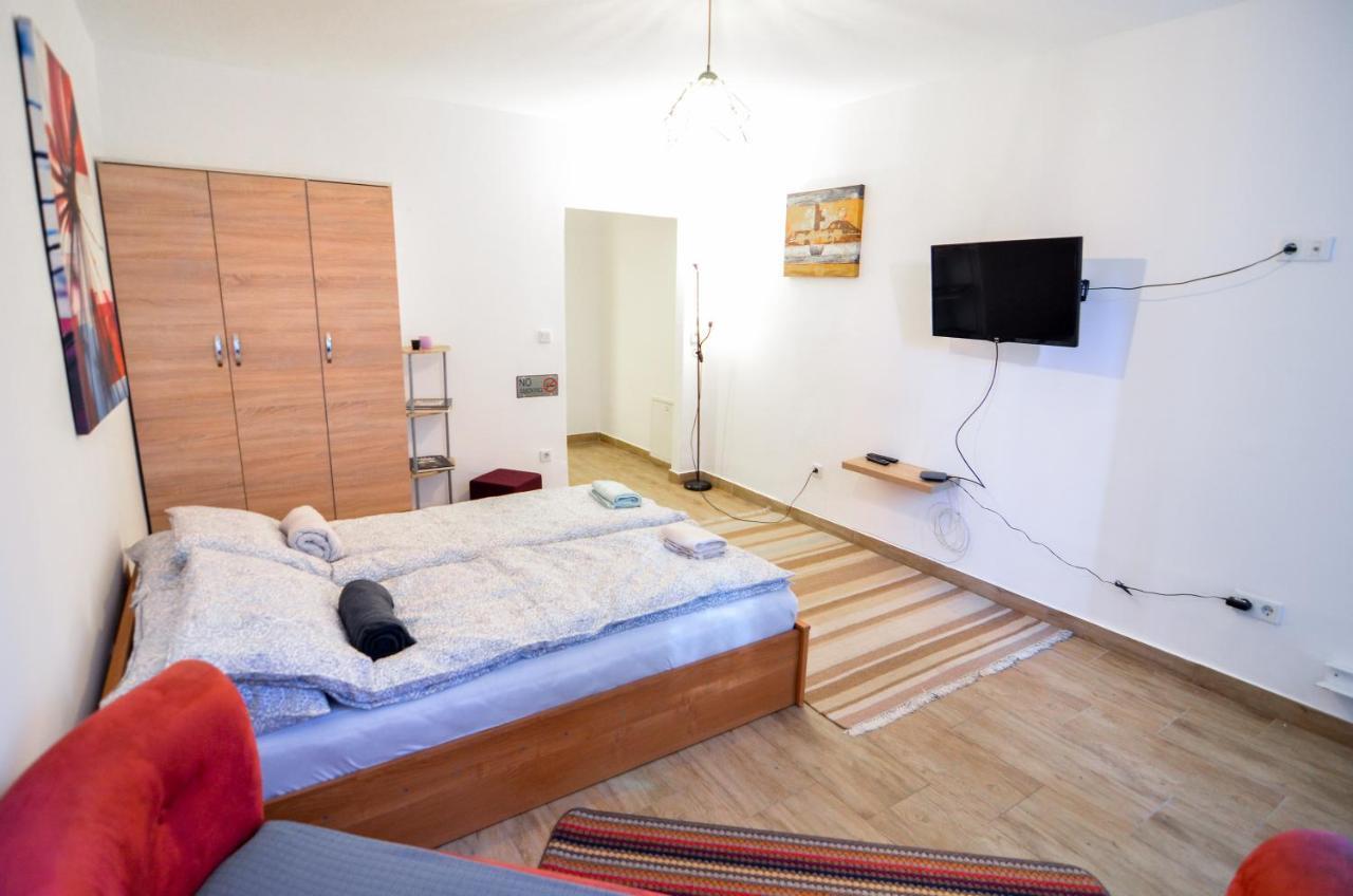 Cherry Hill Central Apartments Sarajevo Buitenkant foto